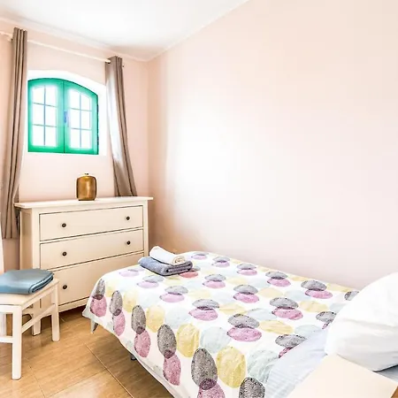 Nice Home In Puerto Del Carmen - Ti With Outdoor Swimming Pool, Wifi And 3 Bedrooms * Los Pocillos