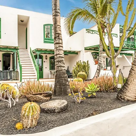 Hébergement de vacances Nice Home In Puerto Del Carmen - Ti With Outdoor Swimming Pool, Wifi And 3 Bedrooms Los Pocillos
